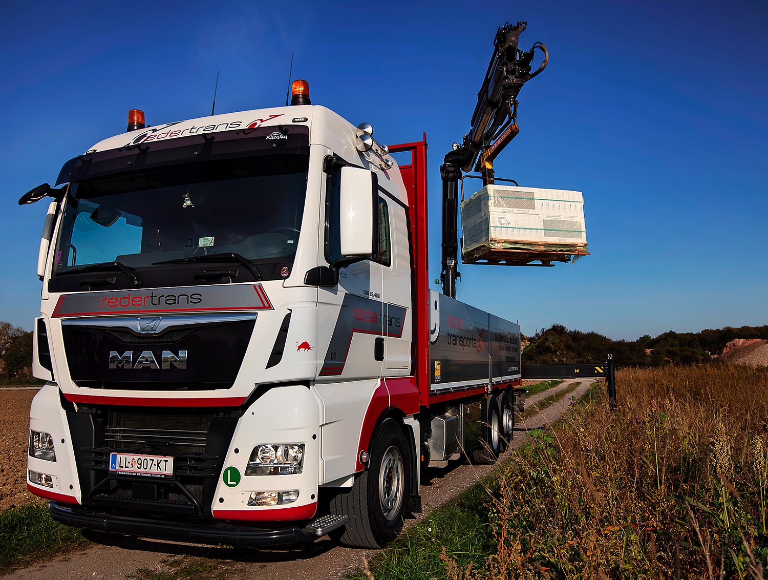 REDER Transporte – LKW Ladekräne REDER Transporte – LKW Ladekräne