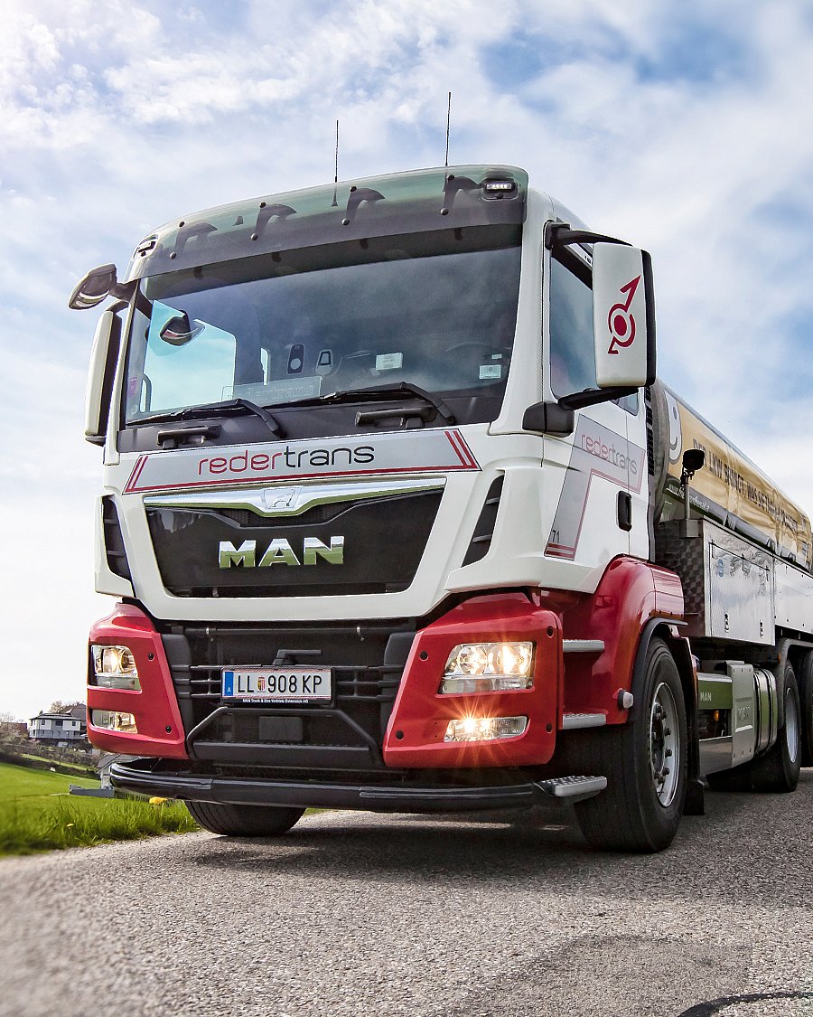 REDER Transporte - Milchsammellogistik REDER Transporte - Milchsammellogistik