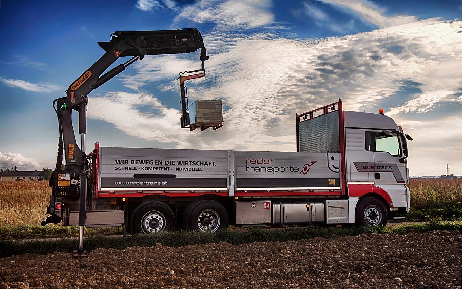 REDER Transporte – LKW Ladekräne REDER Transporte – LKW Ladekräne