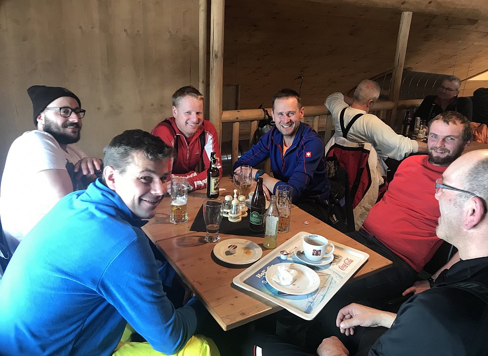 Gruppenbild auf der Schipiste